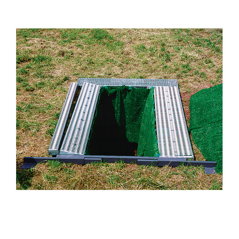 Kpl. breitenverstellbare Garnituren, 2 Längsroste 300x2220 mm, 2 Längsroste, 120x2220 mm, 1 Stirnrost 300x1740 mm, 1 Traverse mit verstellbaren Auflageplatten 